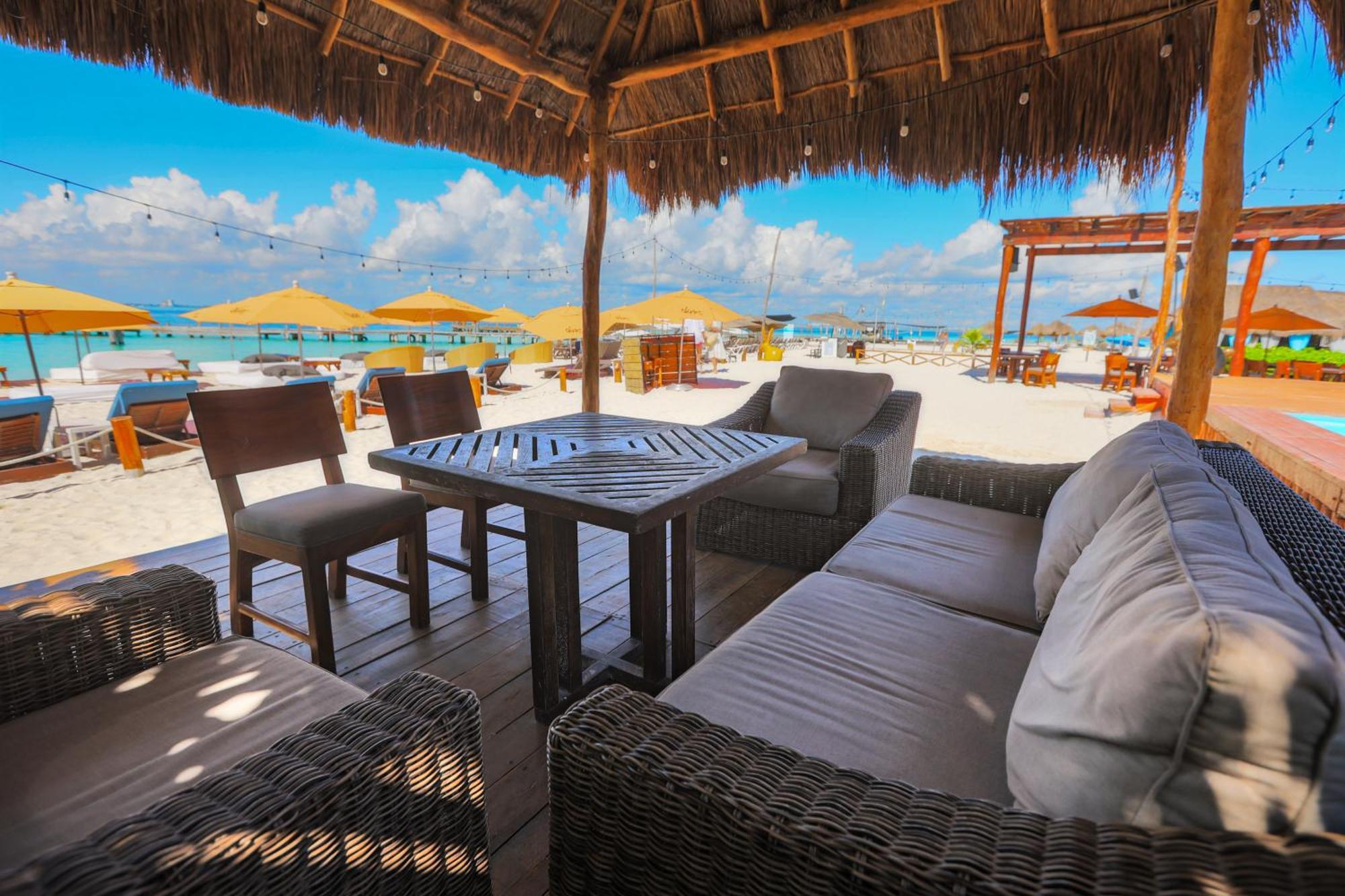 Aruma Villa Boutique Isla Mujeres With Beach Club Access Included Exterior photo