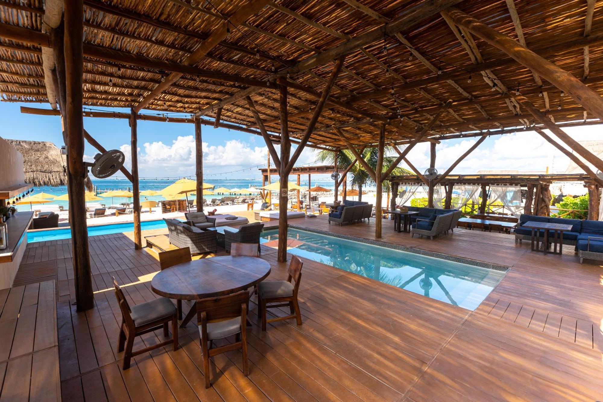 Aruma Villa Boutique Isla Mujeres With Beach Club Access Included Exterior photo